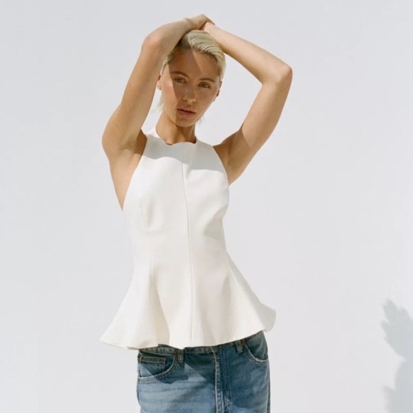 NWT Zara blogger fav Peplum Top size XS,M and XL
🚨FINAL PRICE NO DISCOUNT - Picture 10 of 15